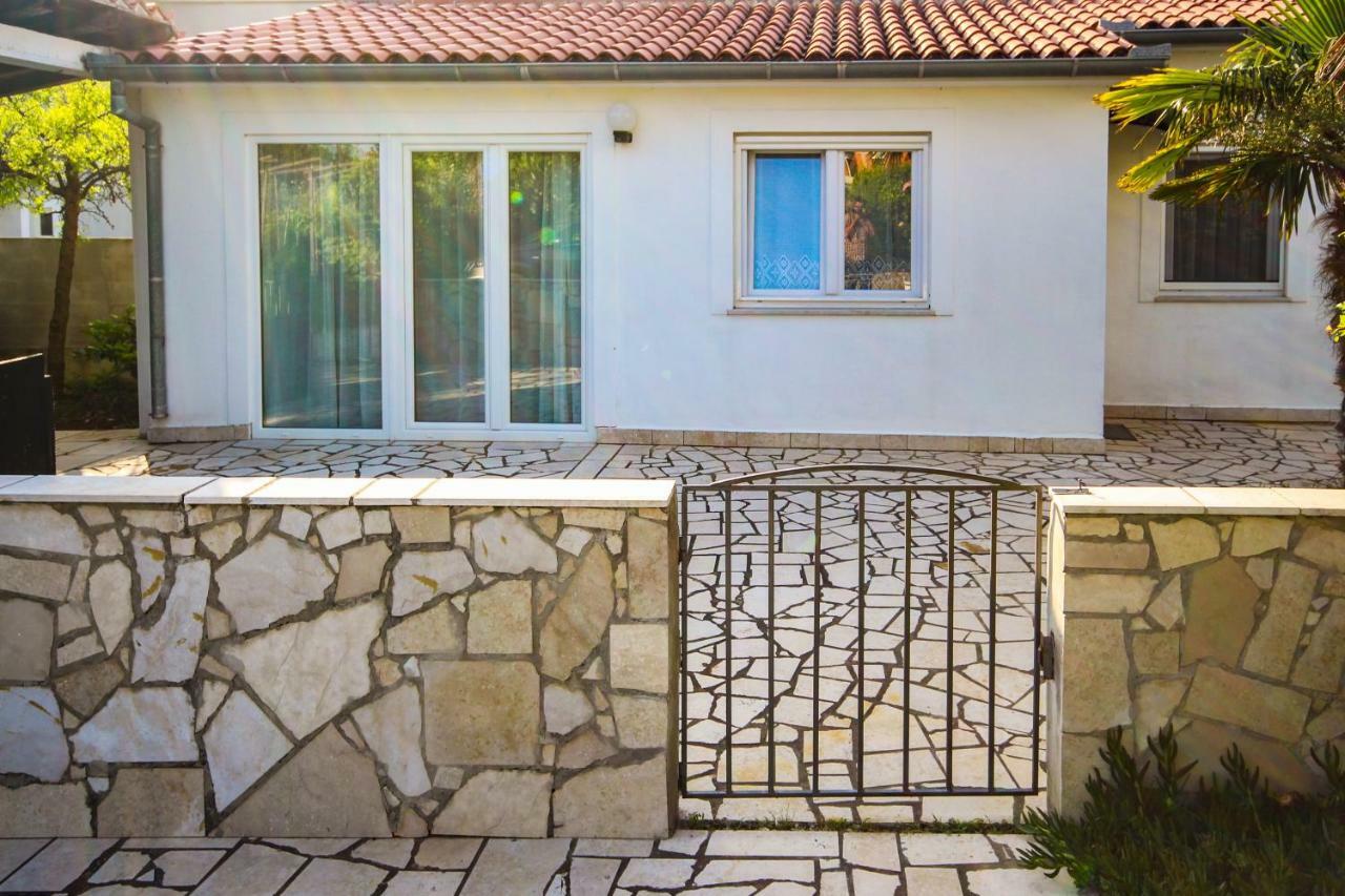 Cukon Holiday Home เมดูลิน ภายนอก รูปภาพ