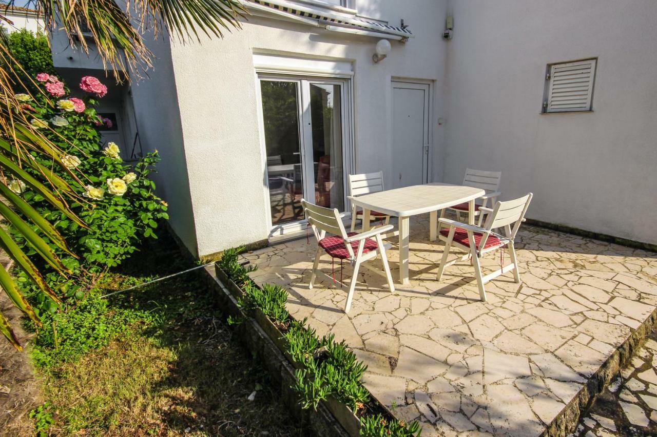 Cukon Holiday Home เมดูลิน ภายนอก รูปภาพ